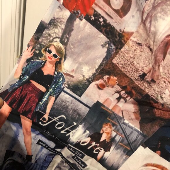 Taylor Swift women The Eras Tour top and bottom pajama set, M - Picture 12 of 12